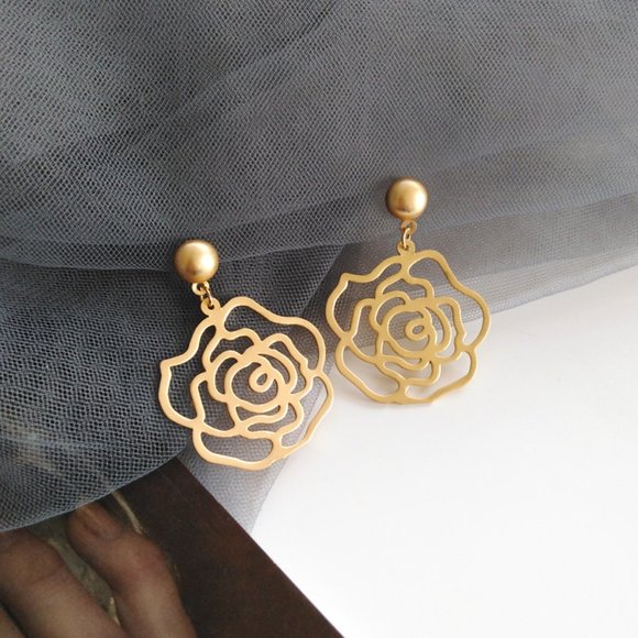 💙S925 GOLD FLOWER EARRINGS - Picture 5 of 12
